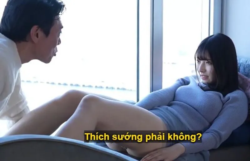 Cuộc chạm trán giữa ông chú lớn tuổi và nữ minh tinh trẻ mới debut tại nhà nghỉ sang trọng.